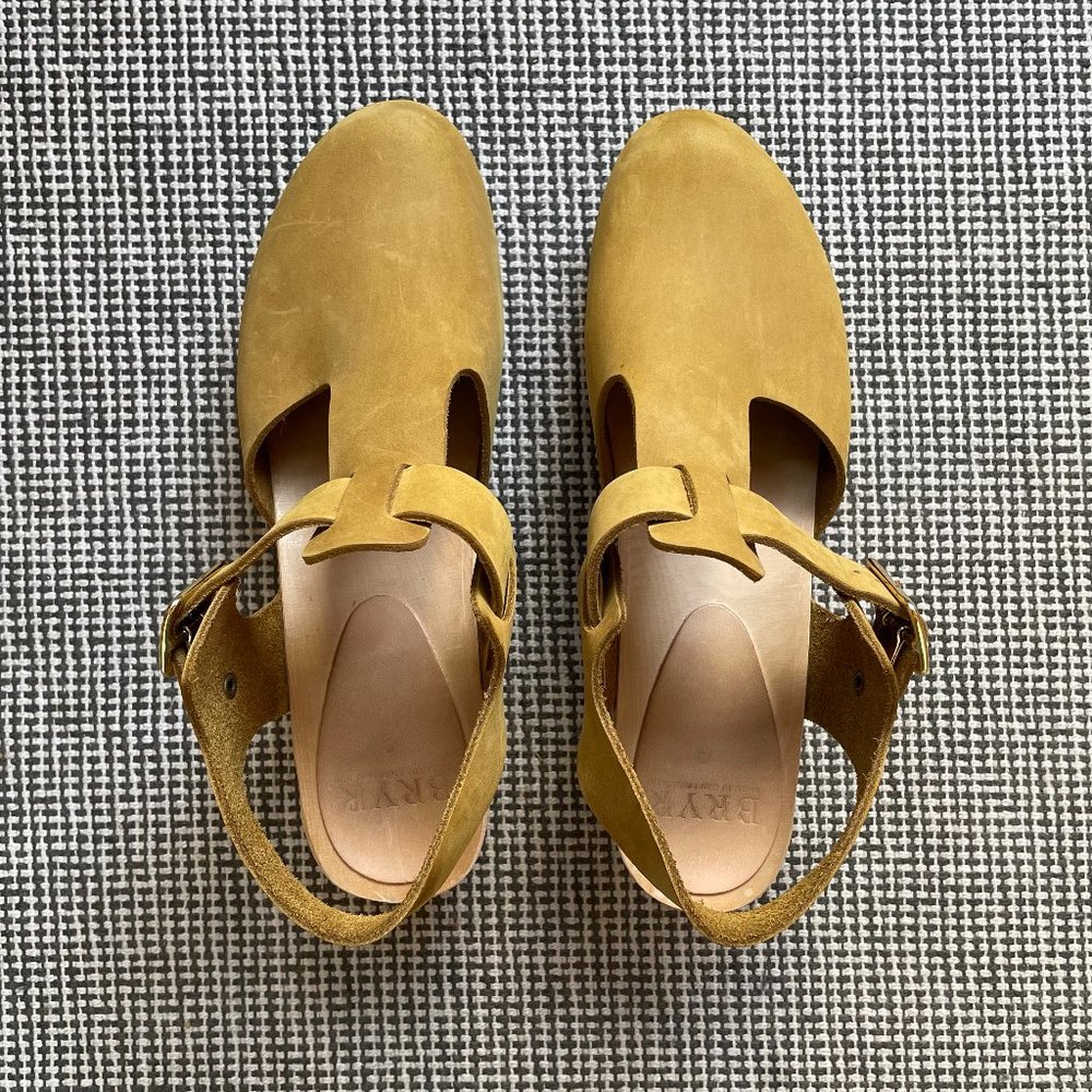 Bryr Emma T-Strap Clog in Fennel Sz 9